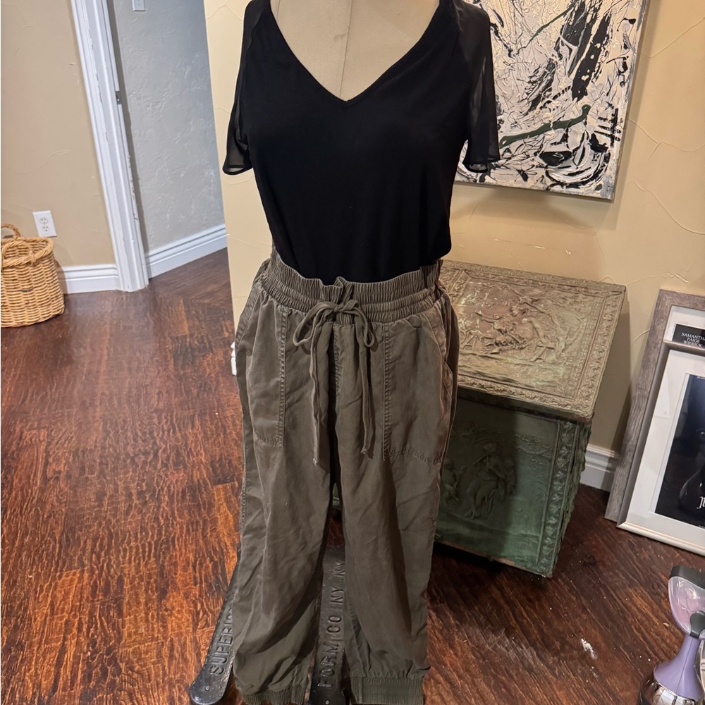 Olive Pants New Day XL